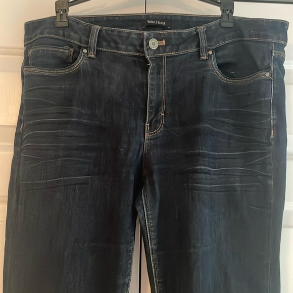 WhiteHouseBlackMarket Women’s Jeans - Picture 4 of 9